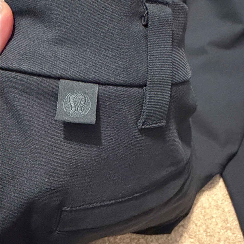 Lululemon commission classic fit pant 28” inseam size 38 warpstreme - Picture 4 of 4